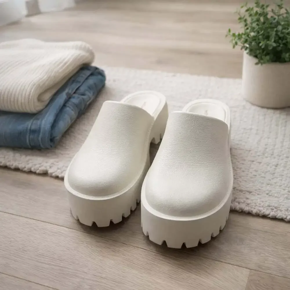 Jeffrey Campbell White Chunky Platform Clog Mules - Picture 1 of 6